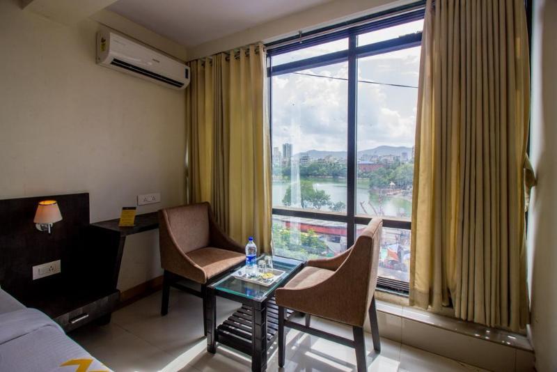 Hotel Fabexpress Time Square Thane Esterno foto
