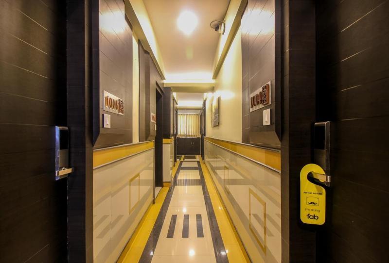 Hotel Fabexpress Time Square Thane Esterno foto