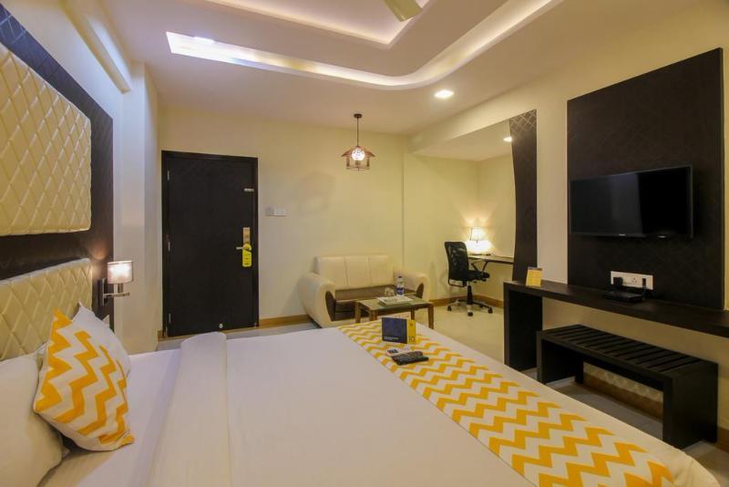 Hotel Fabexpress Time Square Thane Esterno foto
