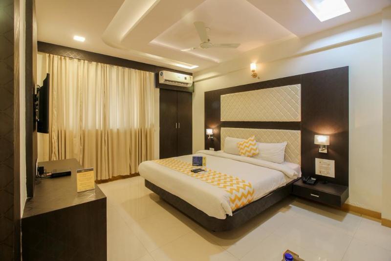 Hotel Fabexpress Time Square Thane Esterno foto