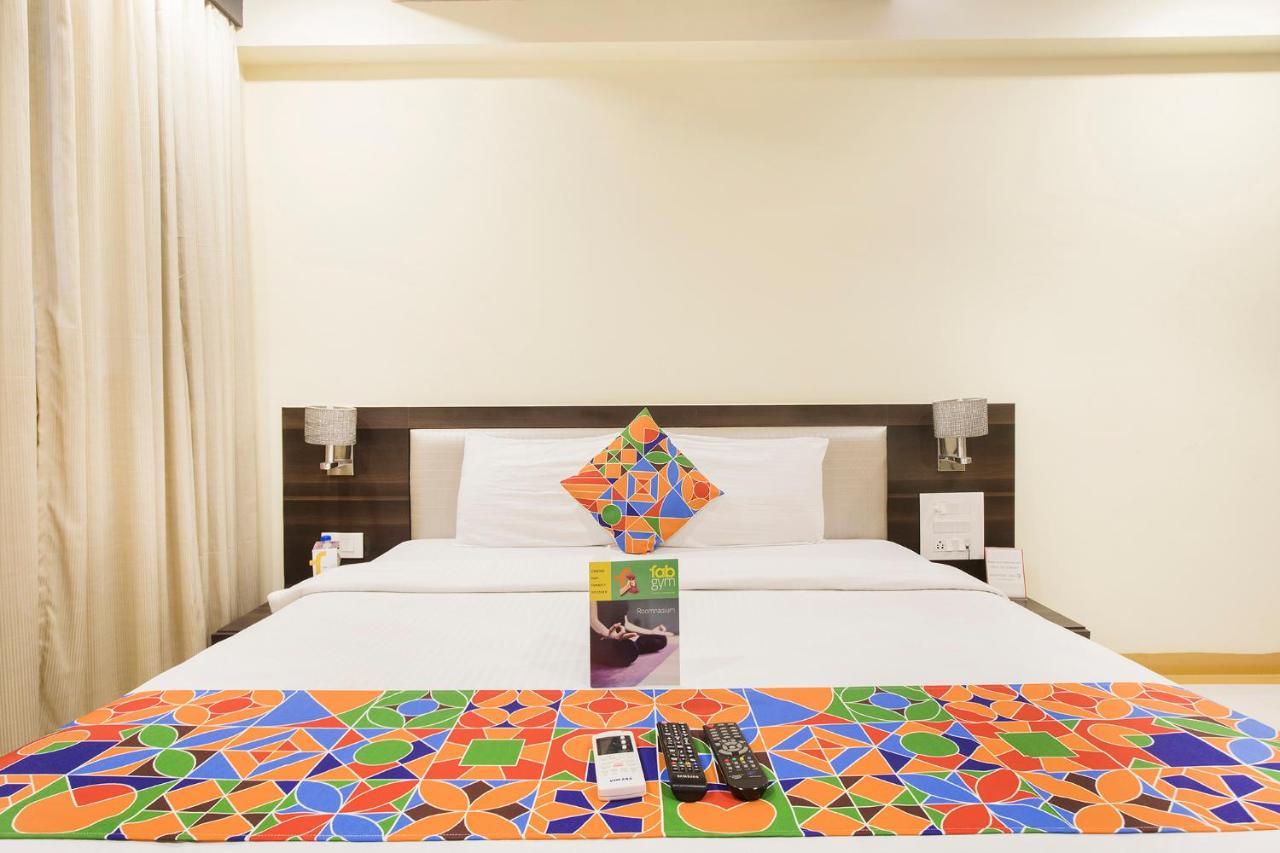 Hotel Fabexpress Time Square Thane Esterno foto