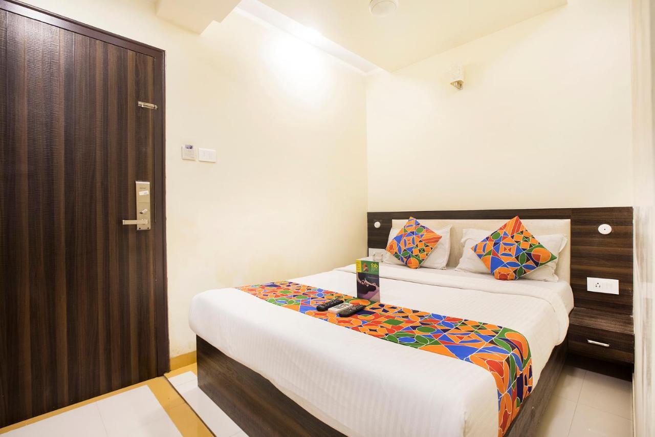Hotel Fabexpress Time Square Thane Esterno foto
