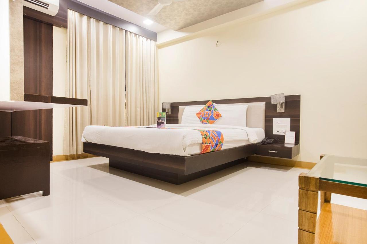 Hotel Fabexpress Time Square Thane Esterno foto