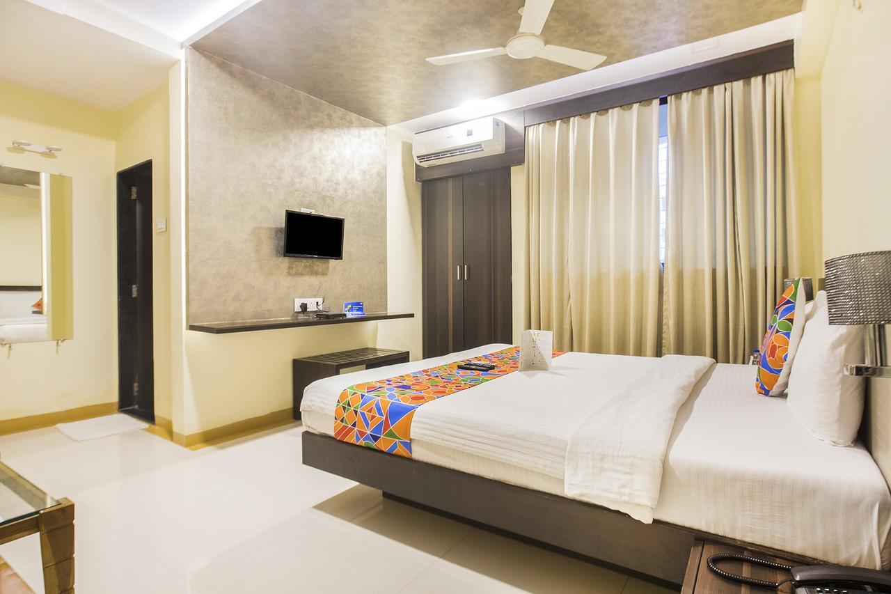 Hotel Fabexpress Time Square Thane Esterno foto