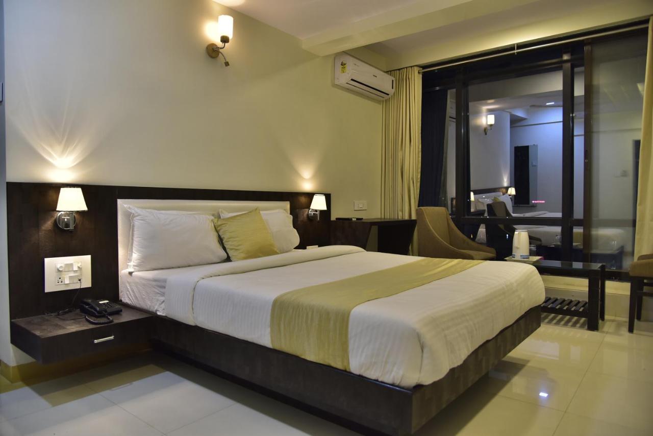 Hotel Fabexpress Time Square Thane Esterno foto