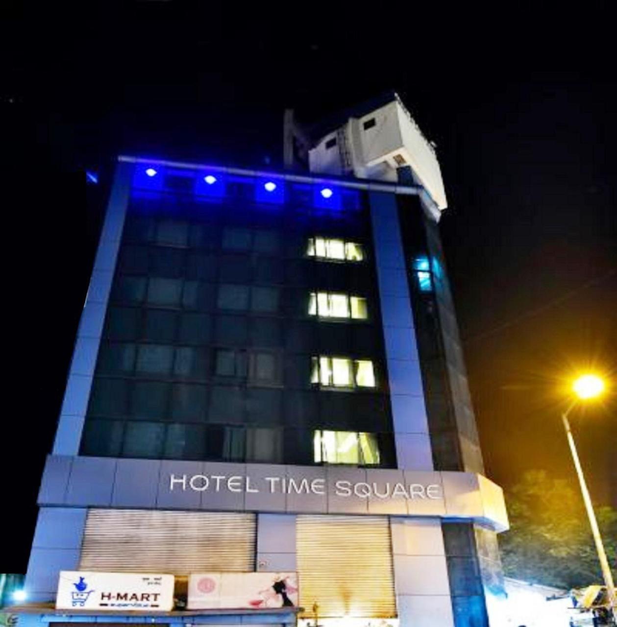 Hotel Fabexpress Time Square Thane Esterno foto