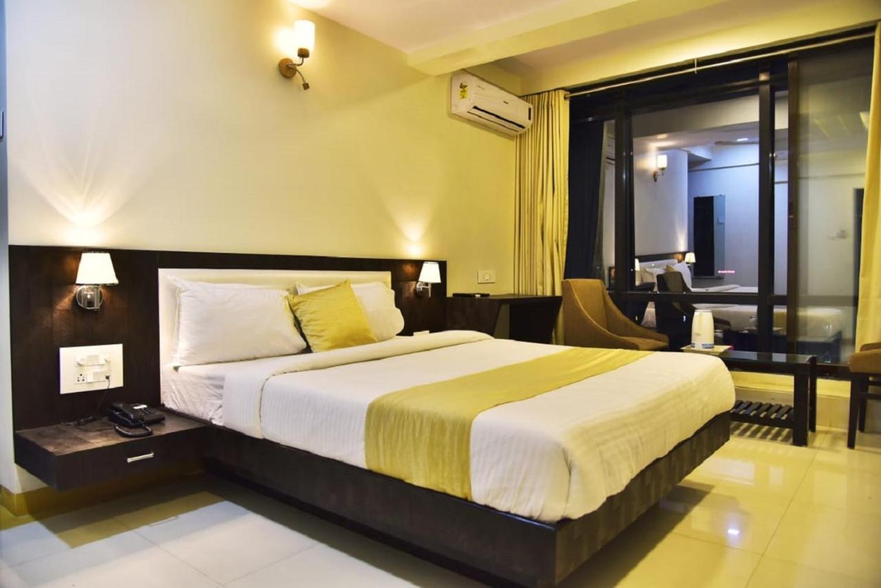 Hotel Fabexpress Time Square Thane Esterno foto