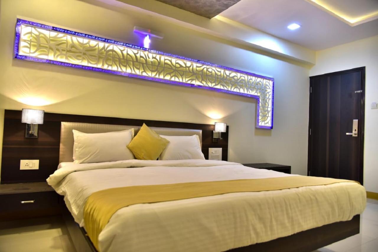 Hotel Fabexpress Time Square Thane Esterno foto