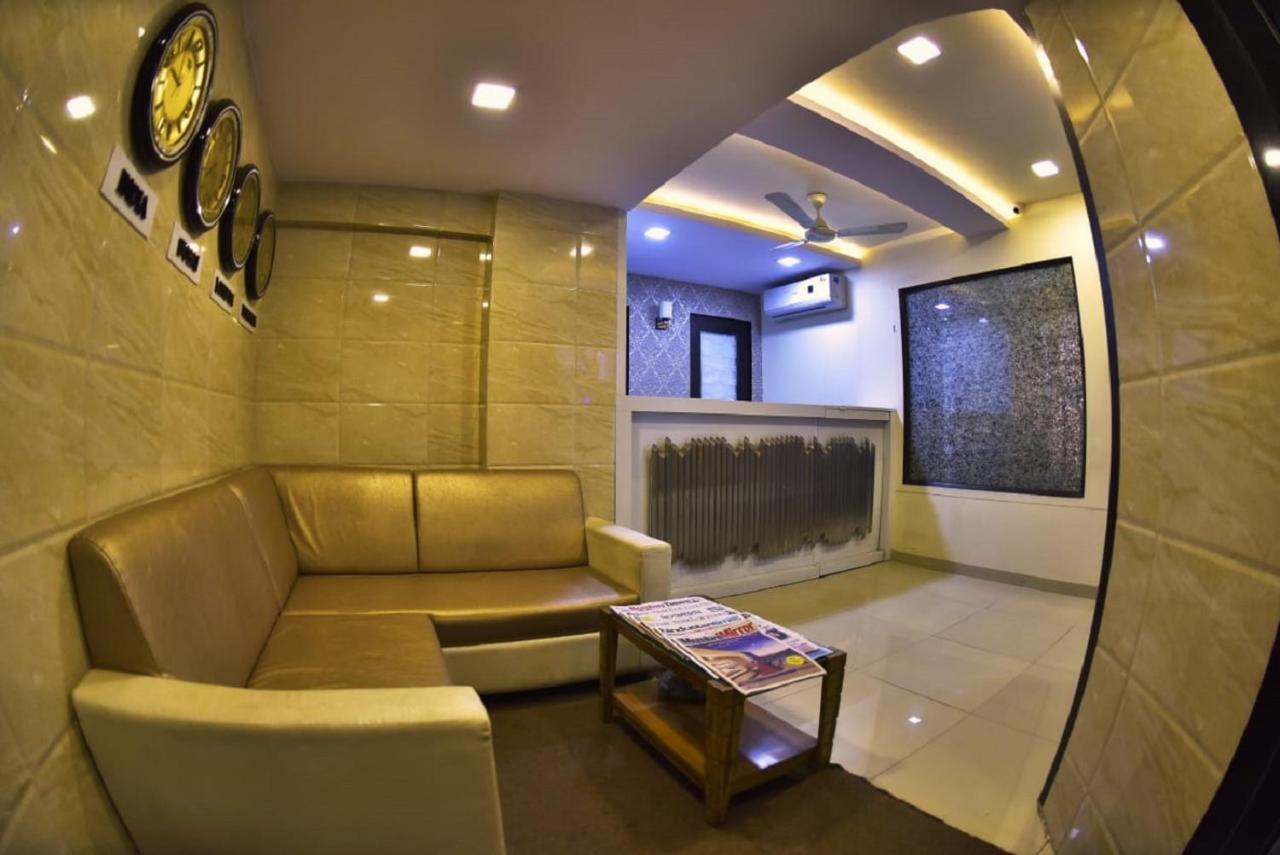 Hotel Fabexpress Time Square Thane Esterno foto