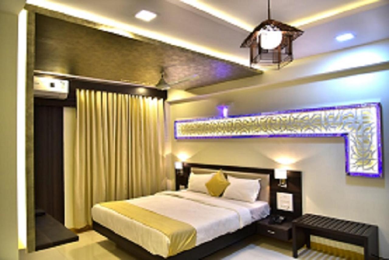 Hotel Fabexpress Time Square Thane Esterno foto